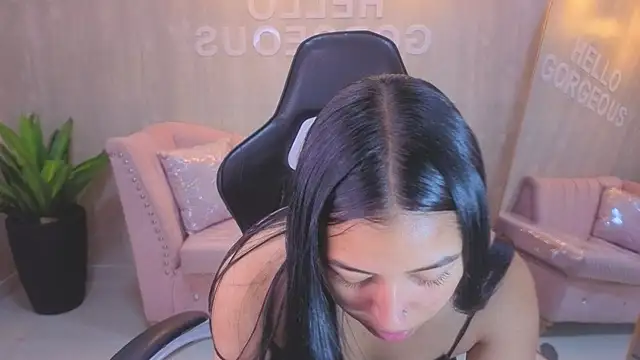 Snapshot of lia_x_a chatting on July 18, 2026, 1:41 pm lia x a online show from July 18, 2026, 1:41 pm