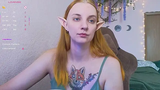 Snapshot of Elfie_Agatha chatting on July 5, 2026, 10:22 am Elfie Agatha online show from July 5, 2026, 10:22 am