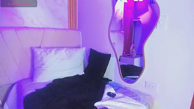 ruby nixie online show from July 5, 2026, 4:19 am