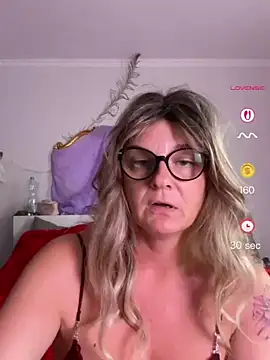 Snapshot of DirtyMarie80 chatting on June 29, 2026, 5:45 pm DirtyMarie80 online show from June 29, 2026, 5:45 pm