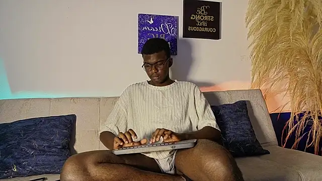 Snapshot of xavier_cole chatting on July 9, 2026, 7:35 pm xavier cole online show from July 9, 2026, 7:35 pm