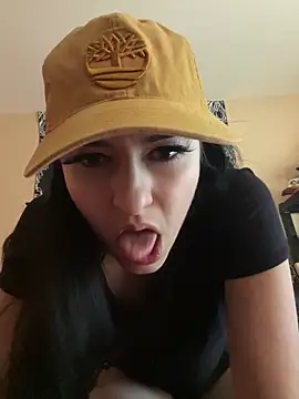 Snapshot of smoothkissx chatting on February 6, 2025, 2:37 pm smoothkissx online show from February 6, 2025, 2:37 pm