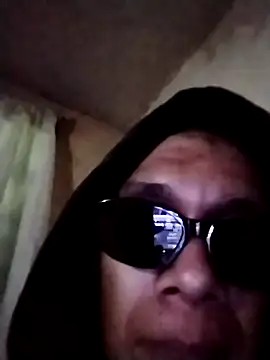 Snapshot of CardoSsmtz chatting on July 1, 2026, 1:50 am CardoSsmtz online show from July 1, 2026, 1:50 am