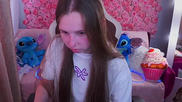 Snapshot of Sasha_Foxyyy chatting on June 3, 2026, 1:56 pm Sasha Foxyyy online show from June 3, 2026, 1:56 pm