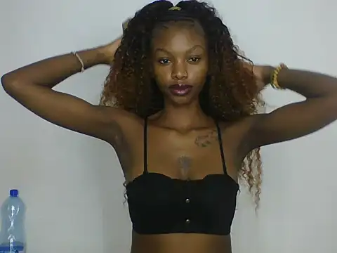 Snapshot of Naughtysavage chatting on July 3, 2026, 6:36 pm Naughtysavage online show from July 3, 2026, 6:36 pm