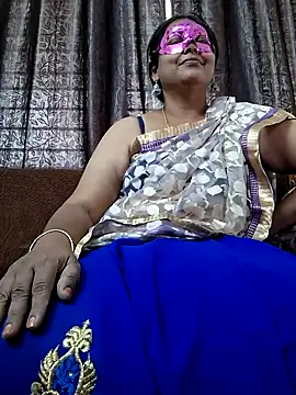 Snapshot of Hot_Sreeja_Tamil chatting on July 20, 2026, 4:31 am Hot Sreeja Tamil online show from July 20, 2026, 4:31 am