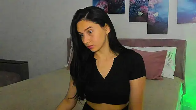 Snapshot of Camilla__Noor chatting on June 20, 2026, 4:56 pm Camilla Noor online show from June 20, 2026, 4:56 pm