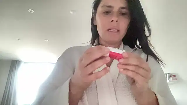 JadeLucy online show from June 20, 2026, 6:29 am