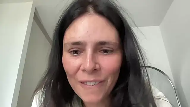 JadeLucy online show from June 28, 2026, 8:20 am