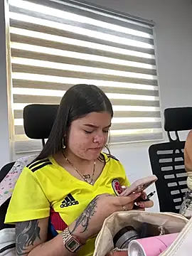 Snapshot of Camila_Duarte_2 chatting on July 3, 2026, 1:50 pm Camila Duarte 2 online show from July 3, 2026, 1:50 pm