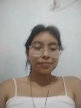 Snapshot of Tuconejita21 chatting on June 21, 2026, 2:39 am Tuconejita21 online show from June 21, 2026, 2:39 am