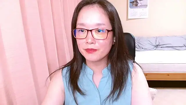 Snapshot of LENA-xo chatting on July 22, 2026, 3:14 pm LENA-xo online show from July 22, 2026, 3:14 pm