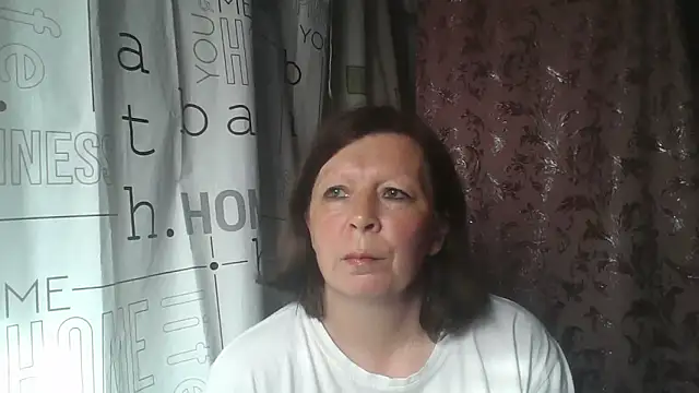 Snapshot of Schastlivaya43 chatting on June 17, 2026, 2:38 pm Schastlivaya43 online show from June 17, 2026, 2:38 pm