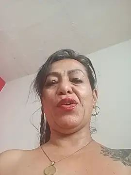 Snapshot of awezomepenelope chatting on June 27, 2026, 12:22 pm awezomepenelope online show from June 27, 2026, 12:22 pm