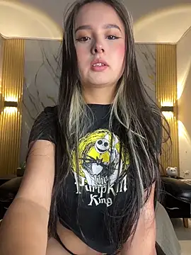 Snapshot of Tinakitten chatting on June 13, 2026, 11:52 am Tinakitten online show from June 13, 2026, 11:52 am