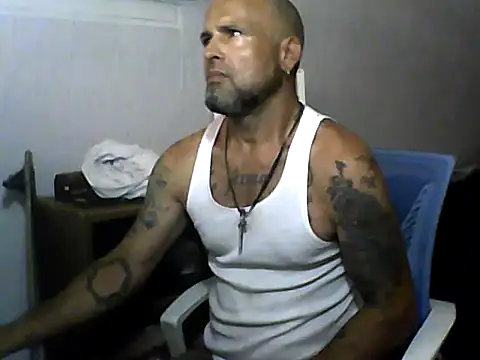 Snapshot of SlickDickyadown chatting on July 16, 2026, 2:58 pm SlickDickyadown online show from July 16, 2026, 2:58 pm