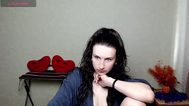 Snapshot of LilithRivi chatting on June 10, 2026, 2:29 pm LilithRivi online show from June 10, 2026, 2:29 pm
