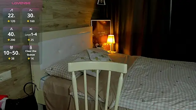 Snapshot of MayaGlamour chatting on July 16, 2026, 6:21 am MayaGlamour online show from July 16, 2026, 6:21 am