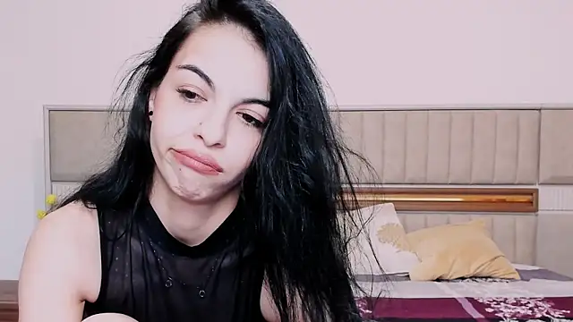 Snapshot of 00DirtyGirl00 chatting on June 8, 2026, 8:09 pm 00DirtyGirl00 online show from June 8, 2026, 8:09 pm