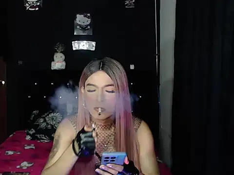 Snapshot of madame_kitty chatting on July 11, 2026, 10:21 pm madame kitty online show from July 11, 2026, 10:21 pm