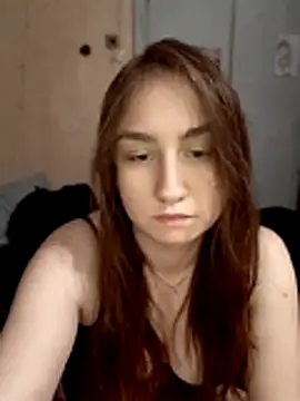Snapshot of polly_bloomm chatting on July 22, 2026, 9:06 pm polly bloomm online show from July 22, 2026, 9:06 pm