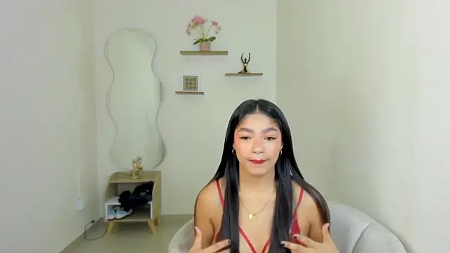 Snapshot of Lanne_schecter chatting on July 4, 2026, 4:41 am Lanne schecter online show from July 4, 2026, 4:41 am