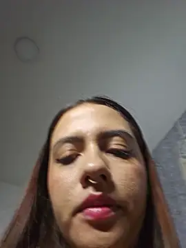 Snapshot of mile_latina chatting on June 17, 2026, 6:57 am mile latina online show from June 17, 2026, 6:57 am