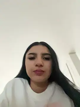 Snapshot of MilanMoon_ chatting on July 12, 2026, 12:06 pm MilanMoon online show from July 12, 2026, 12:06 pm