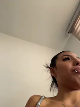 Snapshot of pursena_ chatting on July 10, 2026, 5:57 pm pursena online show from July 10, 2026, 5:57 pm