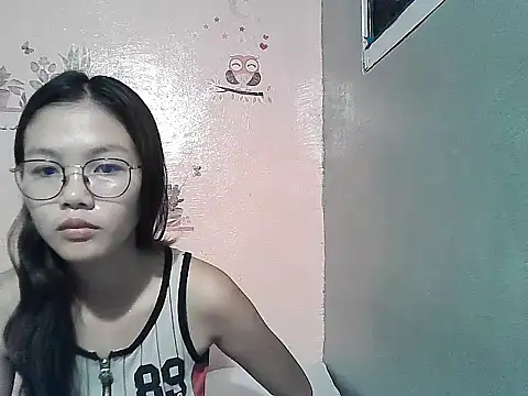 Snapshot of ClassyCrushpinay chatting on June 19, 2026, 10:47 pm ClassyCrushpinay online show from June 19, 2026, 10:47 pm