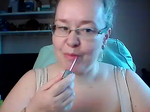 Snapshot of Viola27 chatting on June 29, 2026, 2:17 pm Viola27 online show from June 29, 2026, 2:17 pm