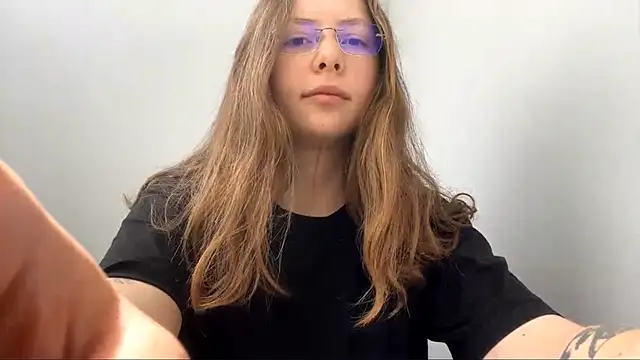 Snapshot of AlisonOhlmacher chatting on June 10, 2026, 8:04 am AlisonOhlmacher online show from June 10, 2026, 8:04 am