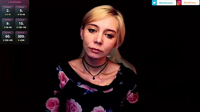 Snapshot of Blondice_ann chatting on June 17, 2026, 5:01 pm Blondice ann online show from June 17, 2026, 5:01 pm
