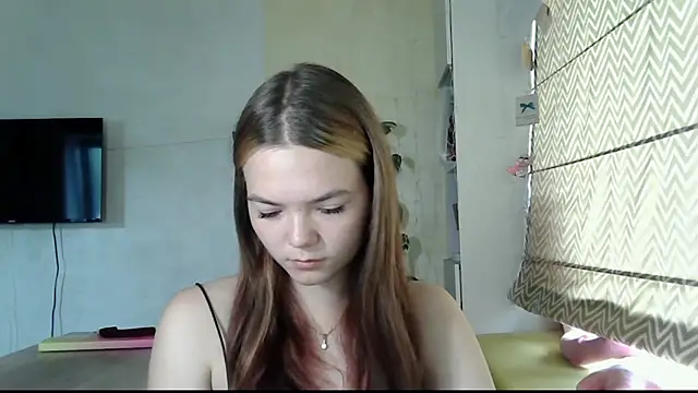 AvrilGillig online show from July 17, 2026, 8:11 am