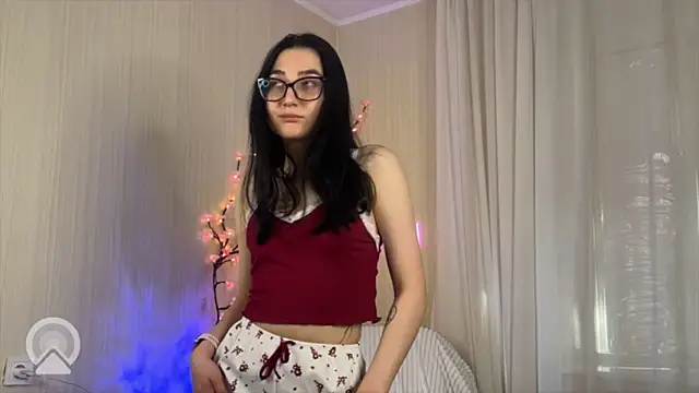 Snapshot of Stunning_Girll chatting on June 14, 2026, 2:24 am Stunning Girll online show from June 14, 2026, 2:24 am