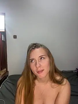 Snapshot of FlirtySophiaa chatting on June 19, 2026, 6:58 pm FlirtySophiaa online show from June 19, 2026, 6:58 pm