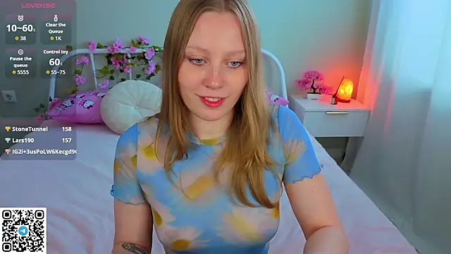 Snapshot of AngelBlaze chatting on July 20, 2026, 10:39 am AngelBlaze online show from July 20, 2026, 10:39 am