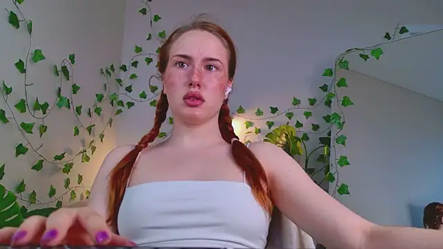 Snapshot of ChloeAster chatting on July 21, 2026, 6:59 am ChloeAster online show from July 21, 2026, 6:59 am