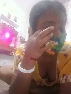 Simi-hot-boudi online show from June 11, 2026, 5:10 pm