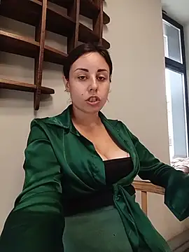 MichelleWoood online show from August 4, 2026, 2:27 am