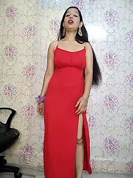 Snapshot of Queen_Rosyy chatting on July 1, 2026, 3:29 am Queen Rosyy online show from July 1, 2026, 3:29 am