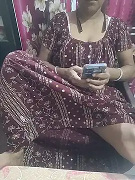 Snapshot of Sexy-Bhabi69 chatting on July 27, 2026, 8:32 am Sexy-Bhabi69 online show from July 27, 2026, 8:32 am
