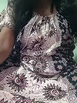 Snapshot of Sexy-Bhabi69 chatting on July 6, 2026, 9:27 am Sexy-Bhabi69 online show from July 6, 2026, 9:27 am