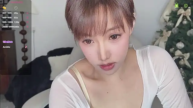 Snapshot of Fluffuuuu chatting on June 15, 2026, 8:58 am Fluffuuuu online show from June 15, 2026, 8:58 am
