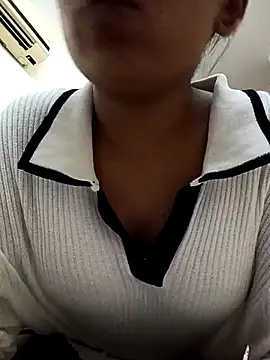 Snapshot of baby_girl_099 chatting on July 29, 2026, 5:12 pm baby girl 099 online show from July 29, 2026, 5:12 pm