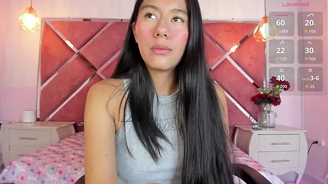 Carla Alvez online show from July 16, 2026, 1:52 pm