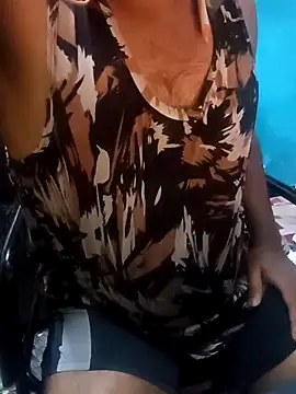 Snapshot of Lawrencedlkk007 chatting on February 5, 2026, 6:04 pm Lawrencedlkk007 online show from February 5, 2026, 6:04 pm