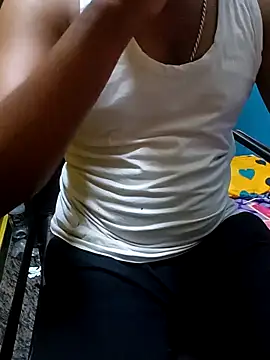 Snapshot of Lawrencedlkk007 chatting on March 4, 2025, 4:06 am Lawrencedlkk007 online show from March 4, 2025, 4:06 am