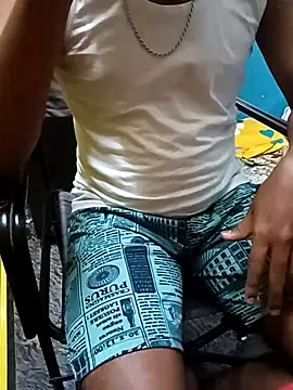 Snapshot of Lawrencedlkk007 chatting on February 27, 2025, 7:51 am Lawrencedlkk007 online show from February 27, 2025, 7:51 am