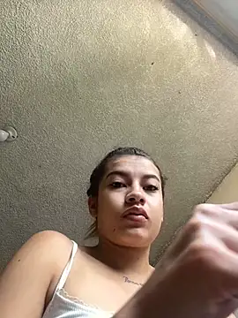 Snapshot of Sofia_Ferraro chatting on August 4, 2026, 2:32 pm Sofia Ferraro online show from August 4, 2026, 2:32 pm